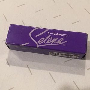 Selena Mac collection (authentic) lipstick .